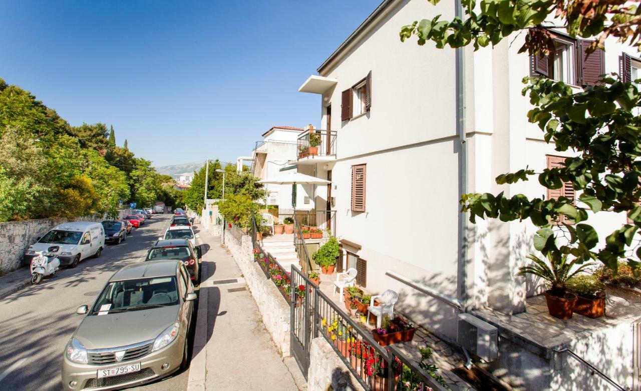 Marasovica Apartments Split Exterior foto
